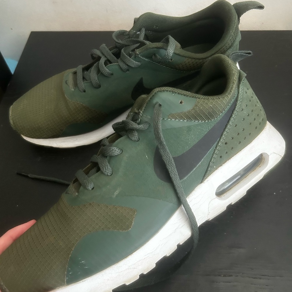 Nike Air Max Thea Army Green 9.5 - Picture 2 of 3